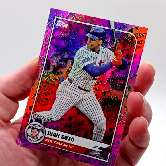 Juan Soto #60 Topps All-Star Game Pink Foil SP /250 - Picture 7 of 9